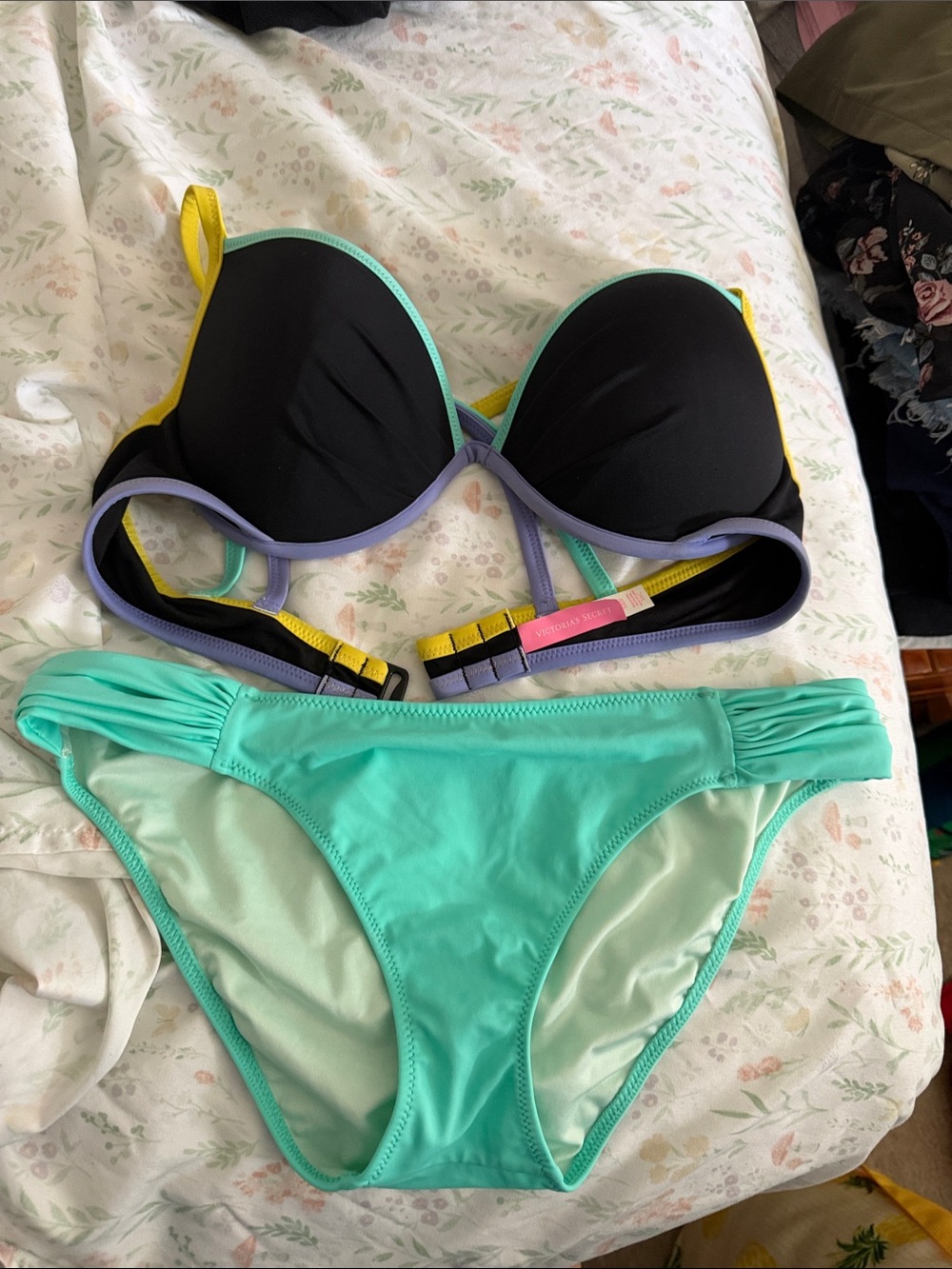 Victoria’s Secret bikini